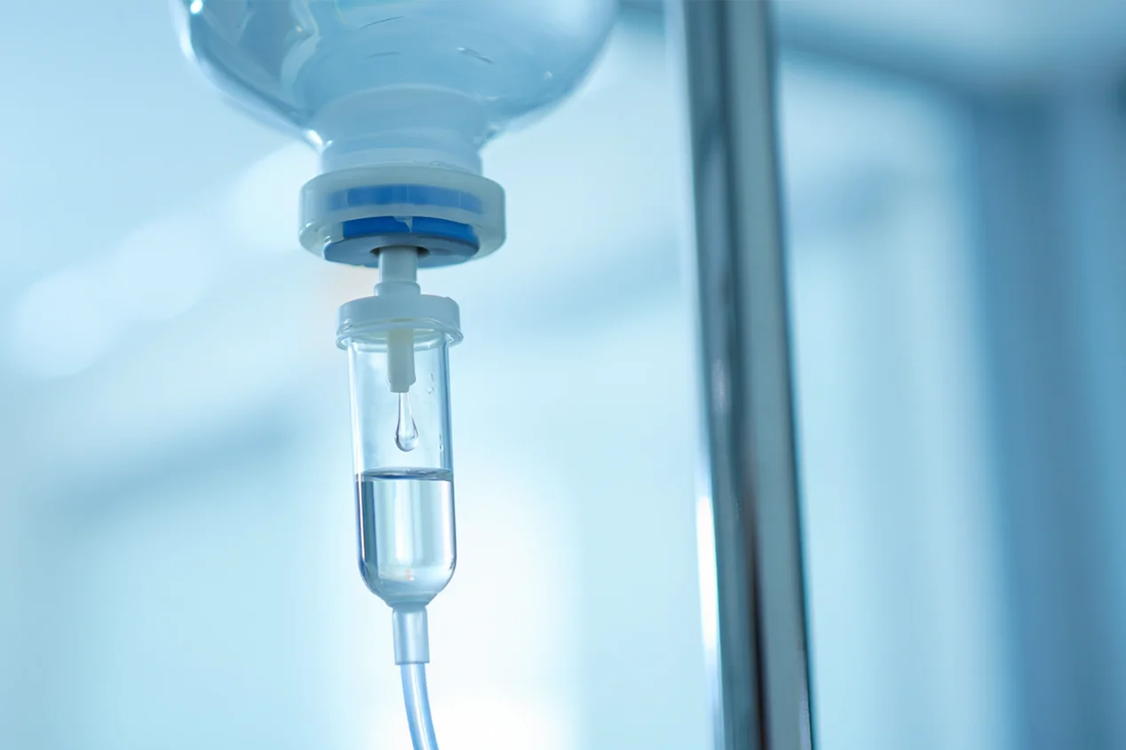 Крупный план фото капельницы
